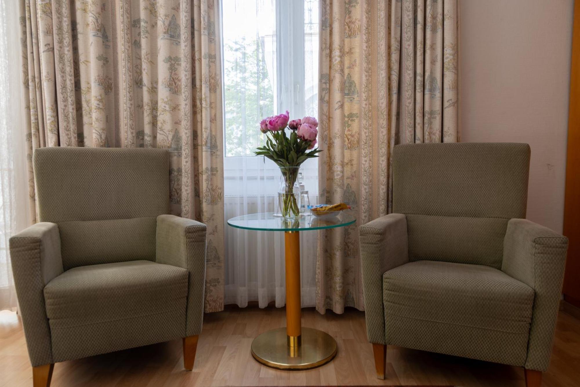Hotel Weisses Haus Bad Kissingen Ngoại thất bức ảnh